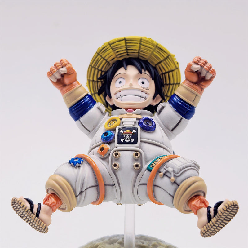 Title Page 002 Astronaut Luffy - ONE PIECE - Yz Studios [IN STOCK]